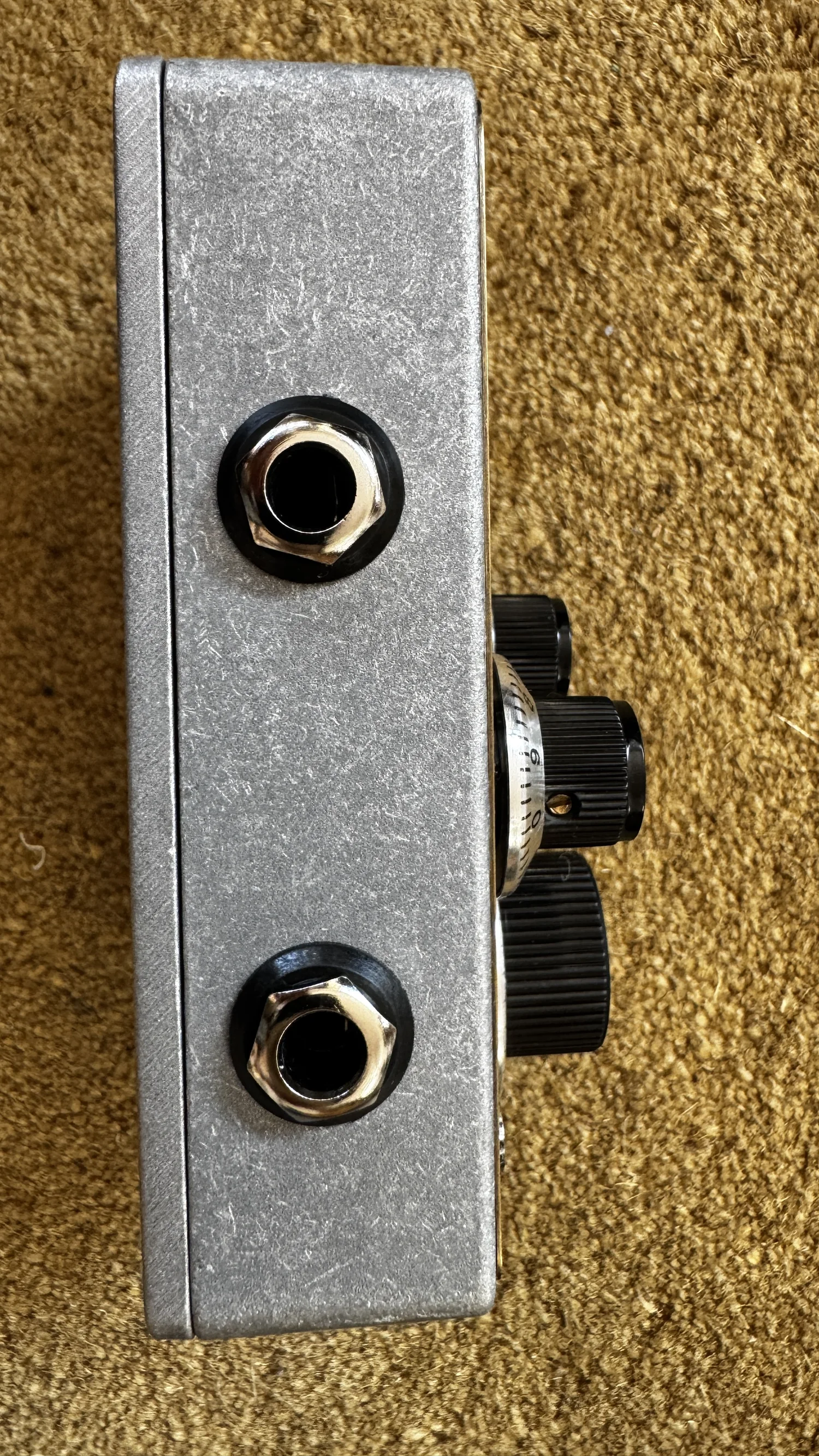 The HMP-2 preamp in detail — 2